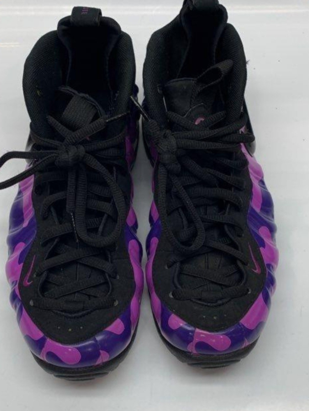 Nike Men’s Athletic Shoes Black with Purple and Pink Foamposite